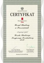 Na zdjęciu:

Certyfikat przyznania tytułu Urzędu Skarbowego Przyjaznego Przedsiębiorcy 2019 dla Urzędu Skarbowego w Proszowicach