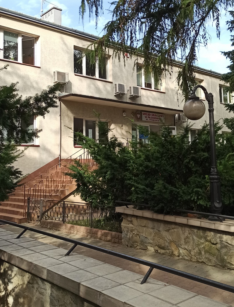 Na zdjęciu budynek Urzędu Skarbowego w Przeworsku