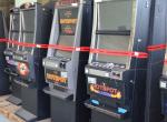Automaty do nielegalnych gier hazardowych w magazynie