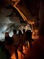 Zwiedzający w Kopalni Soli 