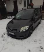 silnik unieruchomiony, niesprawny akumulator, pojazd
posiada uszkodzenia tylnego zderzaka, prawego tylnego nadkola oraz prawego lusterka
wstecznego.