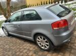 Samochód osobowy Audi A3 , trzydrzwiowy. Kolor srebrny metalik. 