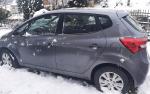 Samochód osobowy Hyundai ix20 w kolorze szary metalik. 