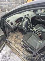 Samochód osobowy Ford Mondeo Hatchback,7,moc 90 kW, poj. 1753 cm3, diesel, rok produkcji 2009, wnętrze