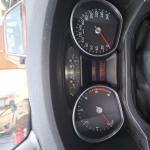 Samochód osobowy VW Polo, koloru srebrny metalik. Pięciodrzwiowy.