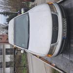 Samochód osobowy VW Passat koloru srebrnego, stan samochodu bardzo zły, poobijany i wyeksplatowany. 