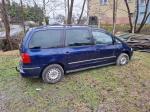 Samochód osobowy wielozadaniowy VOLKSWAGEN SHARAN, 2004, , poj. 1896 cm/3, rodzaj paliwa Olej napędowy, koloru granatowego, pięciodrzwiowy z tyłu pojazdu zamontowany hak holowniczy.
