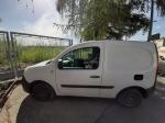 Samochód ciężarowy renault Kangoo koloru białego. Samochód unieruchomiony. 