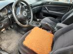 Samochód osobowy VW Passat sedan w kolorze niebieski metalik. Zadbany