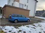 SAMOCHÓD VOLVO V50 SAMOCHÓD CIĘŻAROWY KOMBI 2006 diesel, uszkodzony prawy błotnik i tylny zderzak