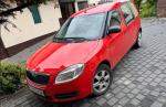 Samochód Skoda Roomster w kolorze czerwonym 
