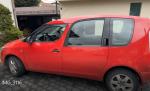 Samochód Skoda Roomster w kolorze czerwonym 
