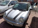 Samochód osobowy Mini Cooper, rok prod. 2001,
poj. silnika 1598cm3, moc silnika 85kW, zasilany benzyną, manualna skrzynia biegów, przód