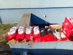 Kartonowe opakowania a na nich buty.