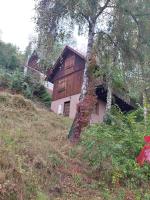 Nieruchomość składa się z zabudowanej działki o nr 1333/8 o pow. 0,05 ha, położonej w miejscowości Czchów,