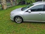 Samochód osobowy Mazda 6 kombi. Ciemne tylne szyby. 