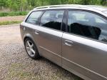 Audi A4 prawy bok