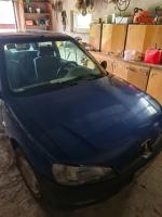  Samochód osobowy Peugeot 106, w kolorze szafirowym akryl, rok produkcji 1999, przebieg 144.185 km.