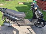 Motorower w kolorze czarnym