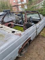 Samochód osobowy Mercedes Benz, wrak, rok produkcji 1965